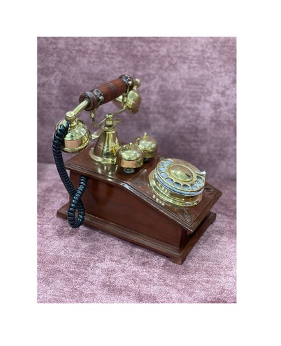 Vintage looking telephone